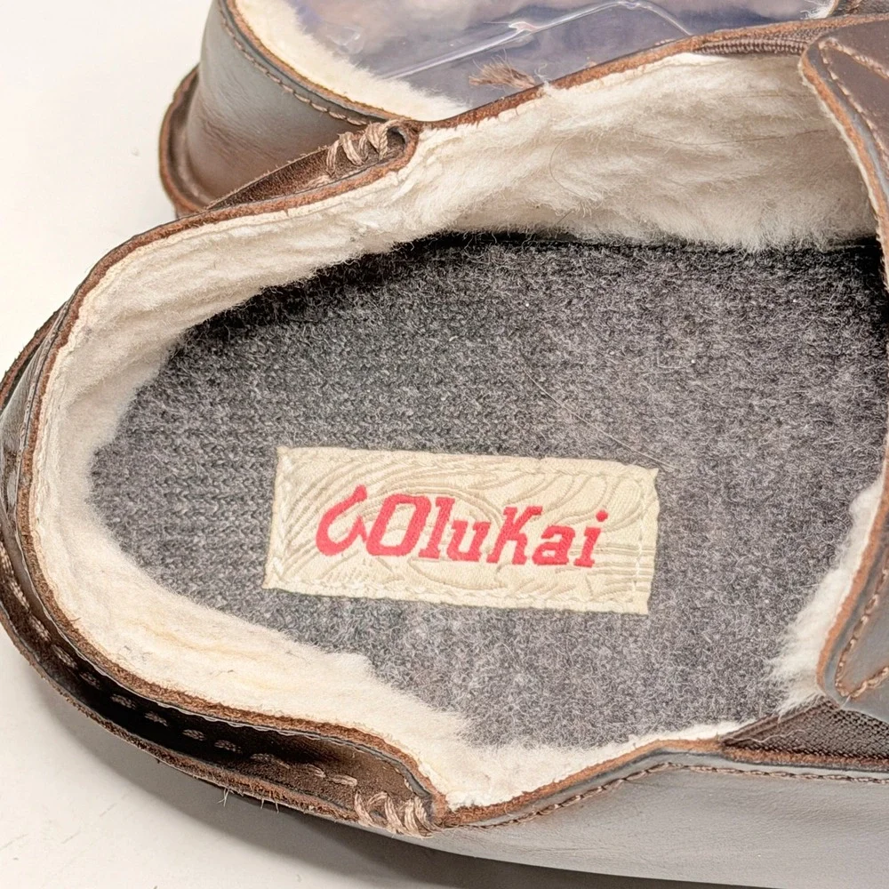 OluKai Moloa Slipper Mens 9 Dark Wood Leather Shearling Lined Loafers